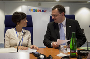 Mara Carfagne, Petr Nečas