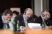 Augustin Sierra, Jorge Lara Castro